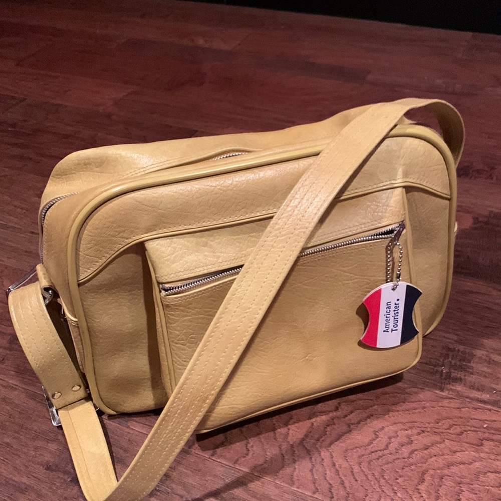 Vintage American Tourister Travel Bag luggage with name tag 🌻offers welcomed 💝
